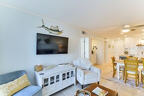 Beachfront Abode w/ Pool Access in Gulf Shores!