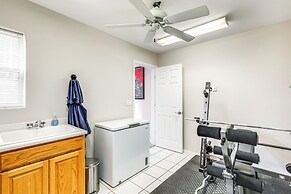 Near Hiking & Golf: Peaceful Home in Flagstaff!