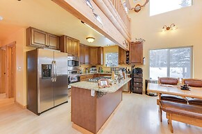 5 Mi to Kasilof River: Forest-view Retreat w/ Deck