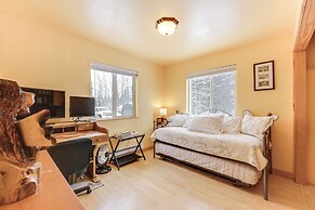 5 Mi to Kasilof River: Forest-view Retreat w/ Deck