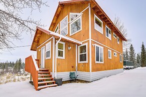 5 Mi to Kasilof River: Forest-view Retreat w/ Deck