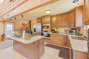 5 Mi to Kasilof River: Forest-view Retreat w/ Deck