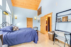 5 Mi to Kasilof River: Forest-view Retreat w/ Deck