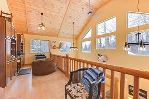 5 Mi to Kasilof River: Forest-view Retreat w/ Deck