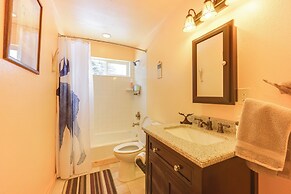 5 Mi to Kasilof River: Forest-view Retreat w/ Deck