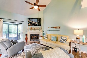 7 Mi to The Wharf: Gem w/ Beach Access