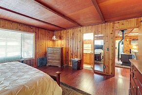 16 Mi to Mogollon Rim: Home w/ Deck in Payson!