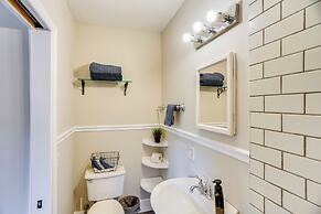 7 Mi to Dtwn: Family Retreat in Chattanooga