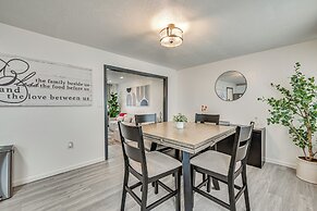 Townhome 1 Mi to Colt Park & Industrial District!