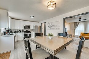 Townhome 1 Mi to Colt Park & Industrial District!