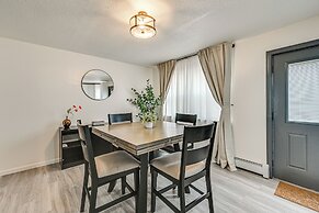 Townhome 1 Mi to Colt Park & Industrial District!