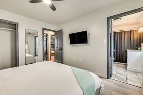 Townhome 1 Mi to Colt Park & Industrial District!