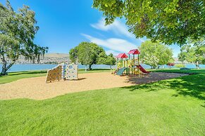 Walk to Lake Chelan: Top-level Waterfront Condo