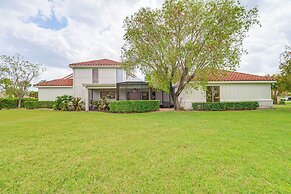 < 10 Mi to Beach & Downtown: Fort Pierce Home