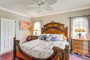 < 10 Mi to Beach & Downtown: Fort Pierce Home