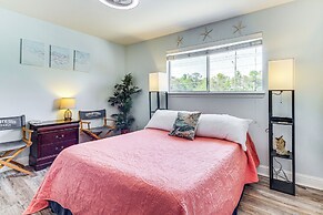Walk to Gulf Coast: Biloxi Condo w/ Pool Access