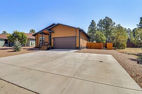 Hot Tub & Outdoor Living: Relaxing Show Low Cabin
