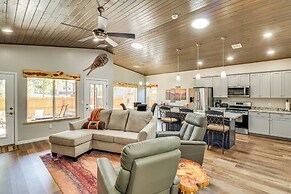 Hot Tub & Outdoor Living: Relaxing Show Low Cabin