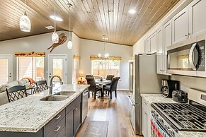 Hot Tub & Outdoor Living: Relaxing Show Low Cabin