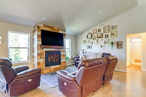 Post Falls Mountain Escape w/ Stunning Views!