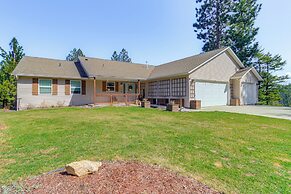 Post Falls Mountain Escape w/ Stunning Views!