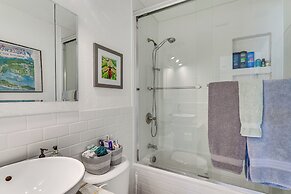 3 Mi to Englewood Beach: Home w/ Patio & BBQ