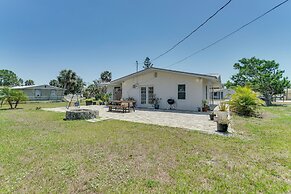 3 Mi to Englewood Beach: Home w/ Patio & BBQ