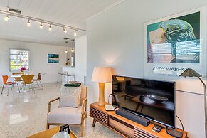 3 Mi to Englewood Beach: Home w/ Patio & BBQ