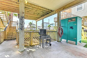 1 Block to Surfside Beach: Home w/ Gulf Views!