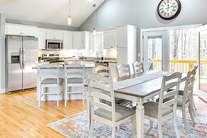 Modern Retreat w/ Mtn Views in Maggie Valley!