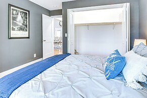 Modern Retreat w/ Mtn Views in Maggie Valley!