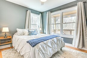Modern Retreat w/ Mtn Views in Maggie Valley!