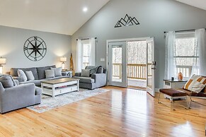 Modern Retreat w/ Mtn Views in Maggie Valley!