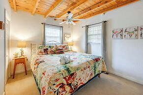 Mtn-view Home w/ Deck, Fire Pit & BBQ in Almond