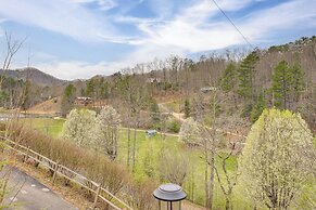 Mtn-view Home w/ Deck, Fire Pit & BBQ in Almond