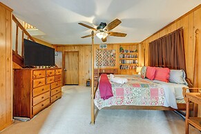 Mtn-view Home w/ Deck, Fire Pit & BBQ in Almond