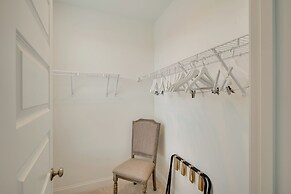 Modern Downtown Apt w/ Balcony in Wake Forest!