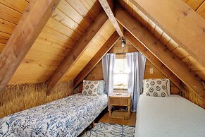 Fish On-site: Okeechobee Cabin w/ Pool Access