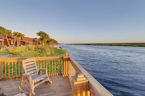 Boat, Fish & Swim: Lakefront Cabin in Okeechobee!