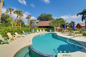 Boat, Fish & Swim: Lakefront Cabin in Okeechobee!