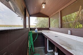 Boat, Fish & Swim: Lakefront Cabin in Okeechobee!