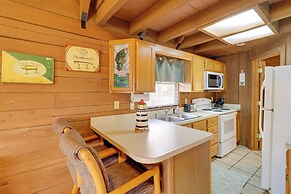 Boat, Fish & Swim: Lakefront Cabin in Okeechobee!
