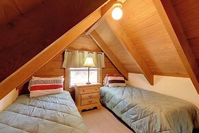 Boat, Fish & Swim: Lakefront Cabin in Okeechobee!