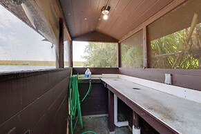 Boat, Fish & Swim: Lakefront Cabin in Okeechobee!