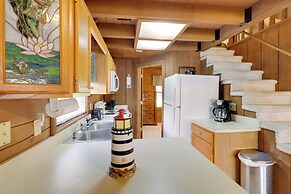 Boat, Fish & Swim: Lakefront Cabin in Okeechobee!