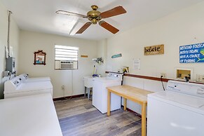 Boat, Fish & Swim: Lakefront Cabin in Okeechobee!