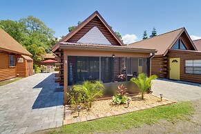 Access to Lake Okeechobee: Cabin w/ Perks!