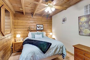 Cabin w/ Boat Launch & Pool Access in Okeechobee