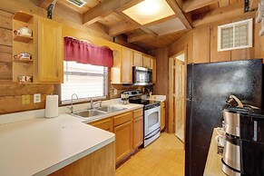 Cabin w/ Boat Launch & Pool Access in Okeechobee