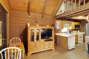 Lake Okeechobee Cabin w/ Boat Launch & Patio